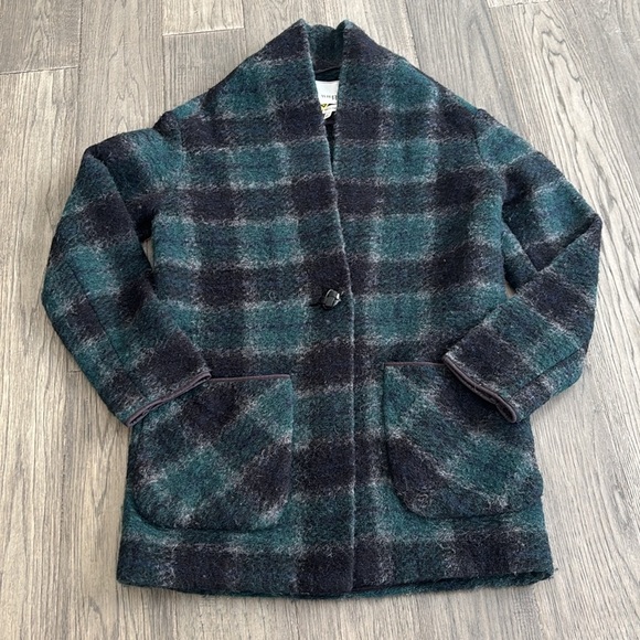 Wilfred Free | Aritzia wool blend off duty jacket green and black plaid - Picture 2 of 14